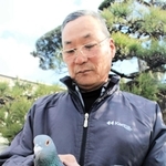 北海道から加古川まで１３時間で飛んだスーパーチャンプと井上和夫さん＝姫路市