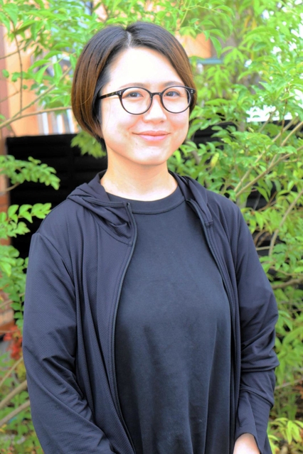 安富町のＰＲに取り組み続けた臼井千夏さん。「たまに安富での生活が名残惜しくなる」と懐かしむ＝加東市内