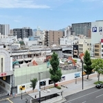 解体工事が当初予定よりも長引いている「ヤマトヤシキ姫路店」跡地＝姫路市二階町（撮影・大山伸一郎）