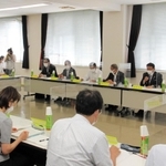 高校再編など地域の課題を話し合う出席者＝姫路市北条１