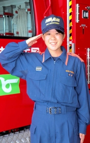 県消防学校で女性初の首席に輝いた田中未唯さん＝姫路市西今宿３