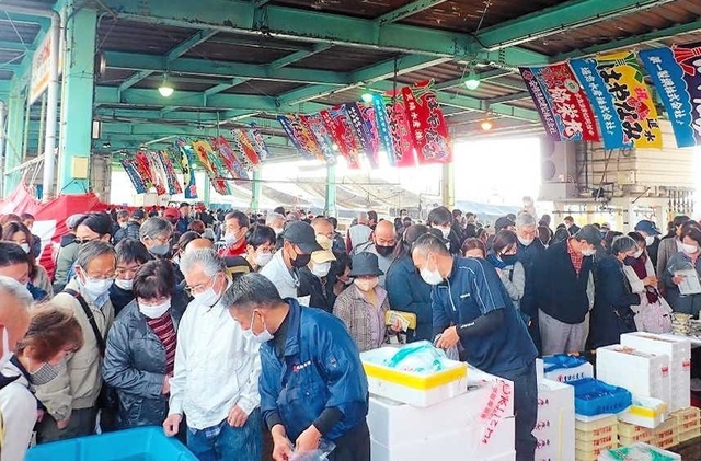 多くの人出でにぎわった昨年のイベント（姫路市提供）