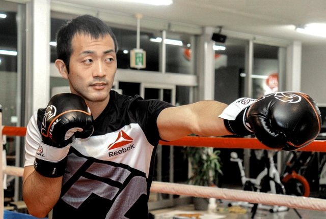 全日本社会人選手権のライトヘビー級で優勝した山本洋輝選手＝姫路市網干区垣内東町、川端スポーツボクシングジム