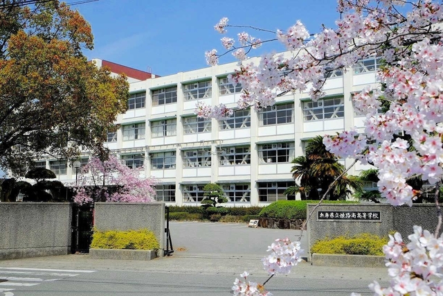 統合校の想定設置場所として発表された姫路南高校＝提供