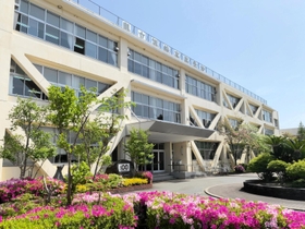 統合校の想定設置場所として発表された福崎高校＝提供