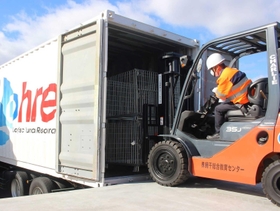 網干自動車教習所が新設した訓練設備。コンテナへの積み込み練習なども行う＝姫路市網干区高田