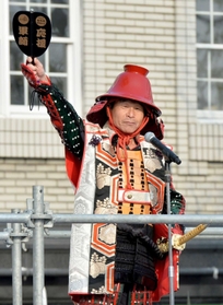 ２０１６年の大会で応援軍師を務めた間寛平さん