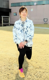 「市民ランナーとして楽しみたい」と意気込む野上恵子さん＝加西市下宮木町
