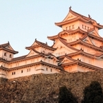 市は新たなポイント制度に向け、姫路城にちなんだ限定の記念品を開発する＝姫路市本町