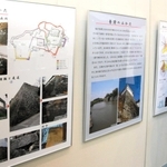 姫路城に関する基礎知識を紹介するパネル展＝姫路市埋蔵文化財センター