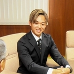 日本歴代３位の記録で勝利するなど、上り調子の吉田弘道選手＝福崎町役場