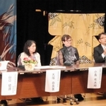 千姫にまつわるエピソードを話し合う４自治体の関係者たち＝姫路市本町