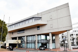 ２０２４年度末に閉鎖する方針が決まった姫路市勤労市民会館＝姫路市中地（姫路市提供）