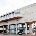 ２０２４年度末に閉鎖する方針が決まった姫路市勤労市民会館＝姫路市中地（姫路市提供）