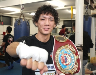 姫路のボクサー2人飛躍 プロ・田井選手、韓国で新王者 アマ