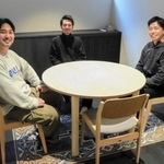 宿泊施設「ＳＯＵＱ（スーク）」を立ち上げた田中義人さん（中央）と運営スタッフたち＝姫路市忍町