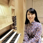 バッハ作品を特集したシリーズ公演に向け、抱負を語る長田真実さん＝姫路市辻井、パルナソスホール