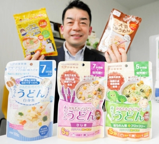 野菜や海産物の粉末を練り込んだ田靡製麺の赤ちゃん向け乾麺＝姫路市白浜町甲