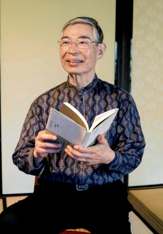 漢詩の魅力を語る前田隆弘さん＝姫路市飾磨区付城