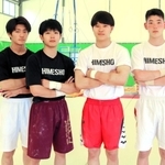 インターハイに出場する（左から）仲井間優人さん、鈴木心さん、民谷一磨さん、池内麗煌さん＝姫路市西庄、おさるバナーナ