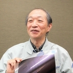 ペロブスカイト太陽電池の開発に携わるフジプレアム先端技術開発室の池田智宏室長＝たつの市新宮町光都１、同社光都工場
