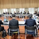 「播磨科学公園都市の新たなあり方検討協議会」の第２回会合＝たつの市役所多目的ホール