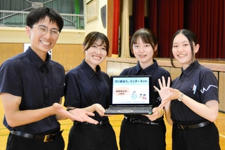 闇バイトの啓発動画を作成した大学生＝姫路東高校