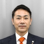 石堂大輔議長