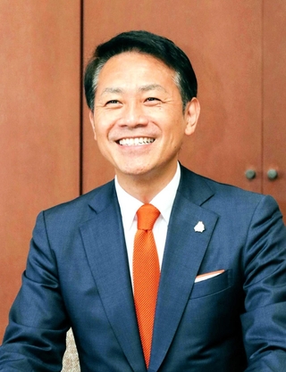 抱負を語る姫路市議会の石堂大輔議長＝姫路市安田４