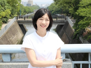 被爆体験の伝承活動について語る姫路市教育長の久保田智子さん＝姫路市内（撮影・辰巳直之）