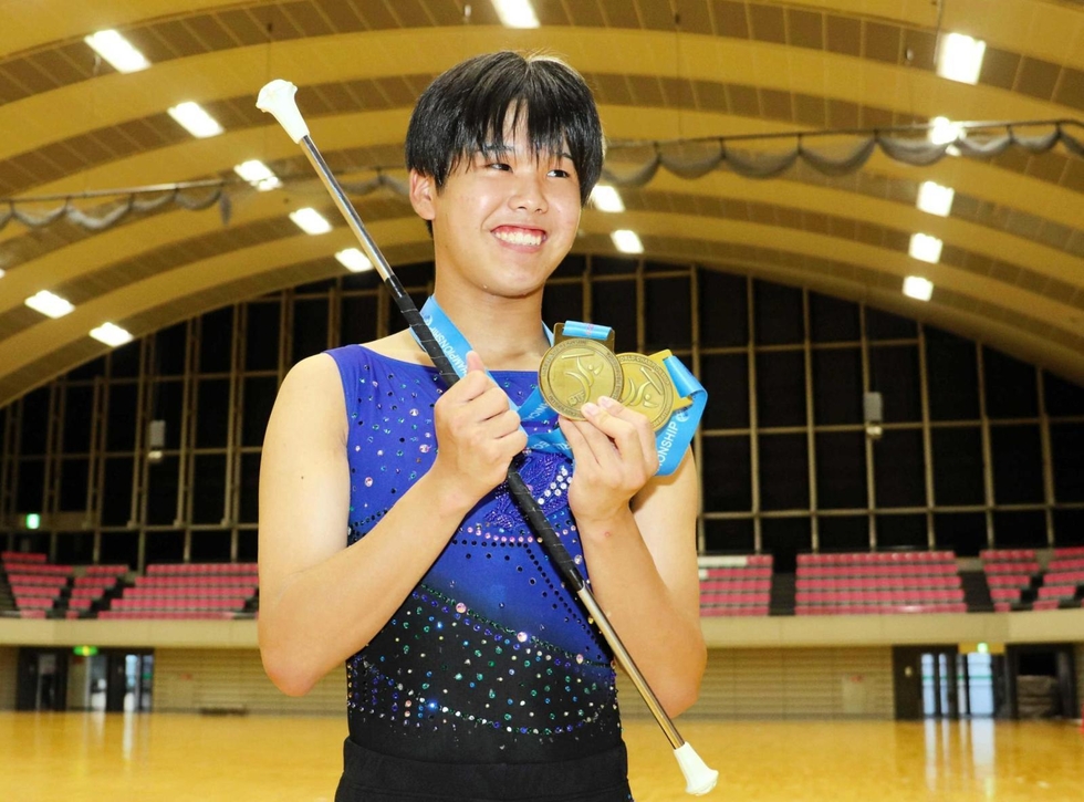 予選直前の負傷乗り越えリベンジ果たす 姫路の高校生がバトントワー