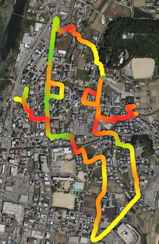 地図上に浮かび上がった一反もめんの絵柄（志水さん提供）
