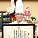 文部科学大臣表彰を受けたパティシエの真砂大輔さん＝姫路市野里