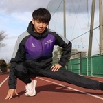 姫路城マラソンに向けて意気込む山陽特殊製鋼の飯塚達也さん＝姫路市飾磨区細江（撮影・辰巳直之）