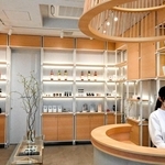 グルメ、お土産、旅のコンシェルジュに…姫路の観光新拠点MONZEN開業　神姫バスがJR駅北に複合施設