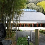 今月から休館している書写の里・美術工芸館＝姫路市書写