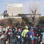 ２０１４年に開催された最後の「姫路城下町マラソン大会」＝姫路市本町