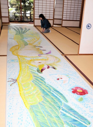こうの史代さんがライブペインティングで描いた作品＝姫路文学館望景亭
