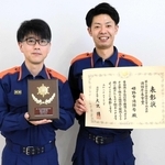 野焼き火災防止の取り組みを企画した山本裕規課長補佐（左）と森下真資消防司令補＝飾磨消防署