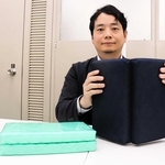 「集中を支えるクッション」を考案した澤田棉行の澤田尭社長＝姫路市西今宿３