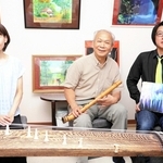 異色のイベントで共演する（右から）深江亮太さん、原田頑山さん、河合千寿恵さん＝姫路市元塩町