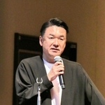 講演するＪＴＢツーリズム事業本部訪日インバウンド共創部の松野友哉さん＝姫路市南駅前町