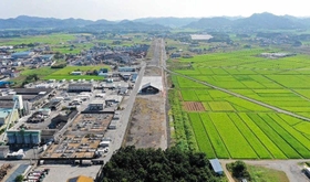 戦争遺跡の活用などが進められている鶉野飛行場跡周辺＝加西市鶉野町（同市提供）