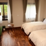 改装したエーデルささゆりの洋室＝多可町八千代区中野間