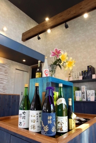 吹き抜けで開放感がある店舗スペース＝加東市下滝野