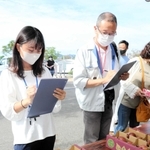 毎年恒例のイチジクの品評会＝小野市浄谷町