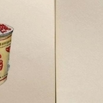 食品などのパッケージを一つずつ描いた作品群＝岡之山美術館アトリエ
