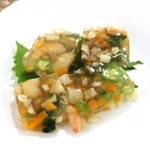 ３位となった小牧令奈さんの「もち麦の和風ゼリー」（加東市提供）