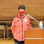 小学生からの質問に答える田中希実選手＝西脇市黒田庄町岡