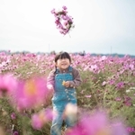 ｒｅｉｋｏ．ｓｕｇさんの「投げた花冠」（２０２１年１１月６日、小野市、ひまわりの丘公園）